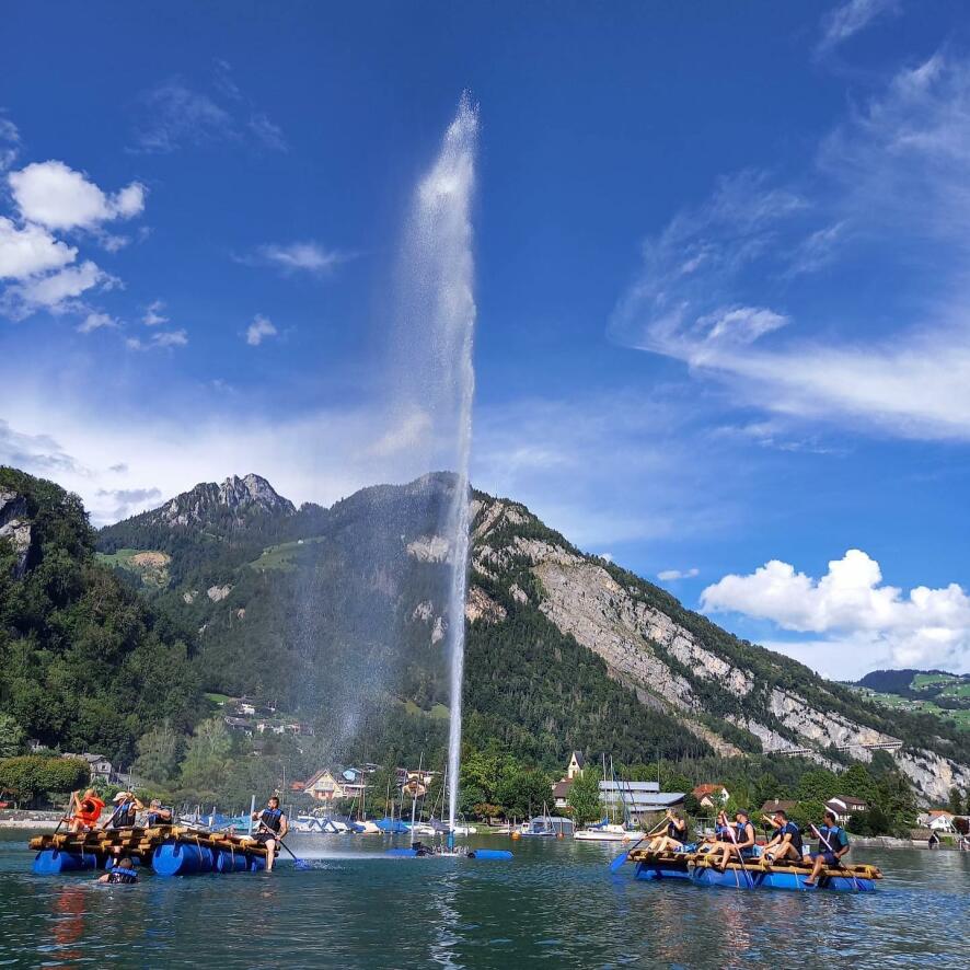 Flossbauen am Walensee mit Grill- und Trottiplausch