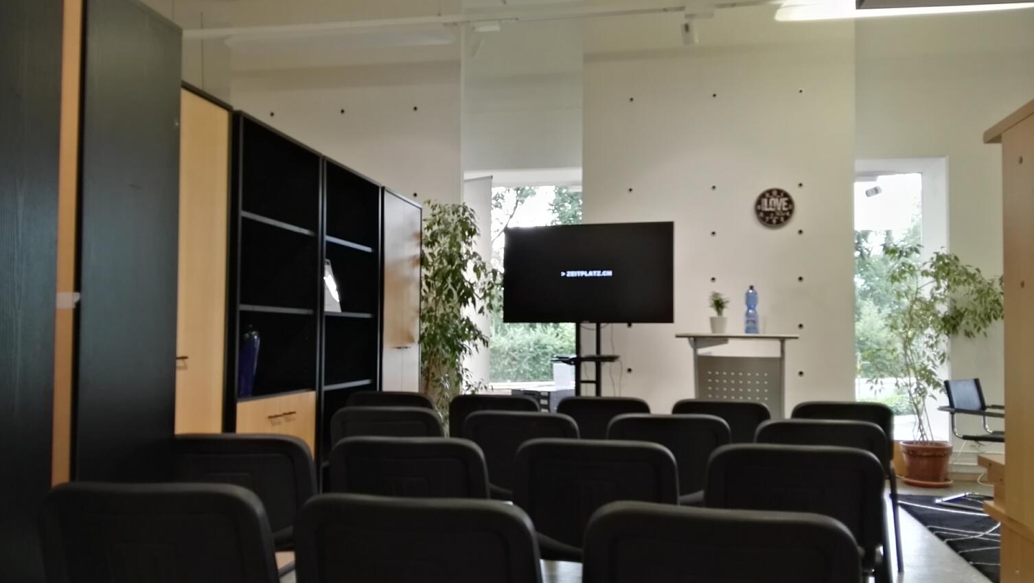 Zeitplatz am Burgweiher-Park / Seminar Room City of St. Gallen
