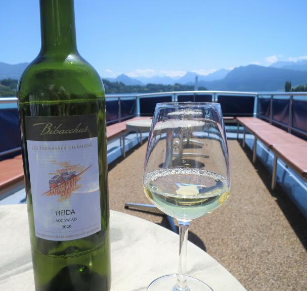 Schifffahrt mit Weinseminar und Käse - Auf dem Deck