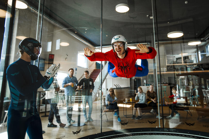 Indoor Skydiving im Windwerk